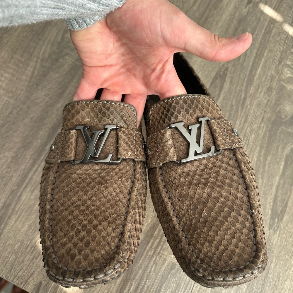 Louis Vuitton Loafers-VERY LIMETED NO LONGER SOLD IN US/UK/EUR
STOCK:1-LAST PAIR